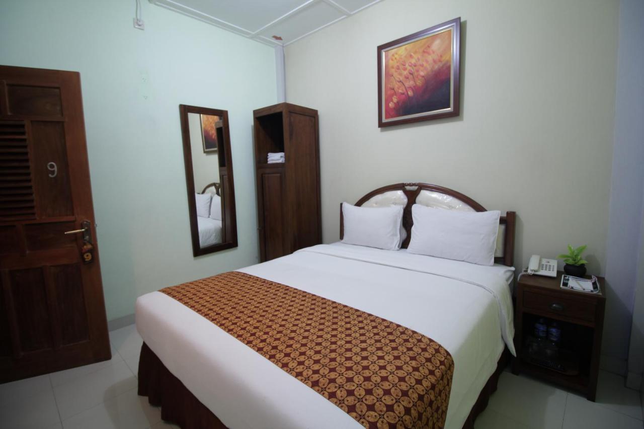 The Kresna Hotel Yogyakarta Exterior photo